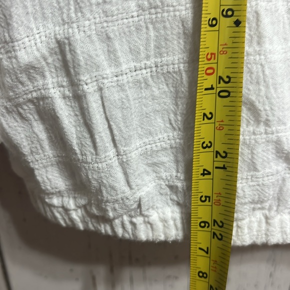 White Lace Ruffle Women's Top - Picture 14 of 14